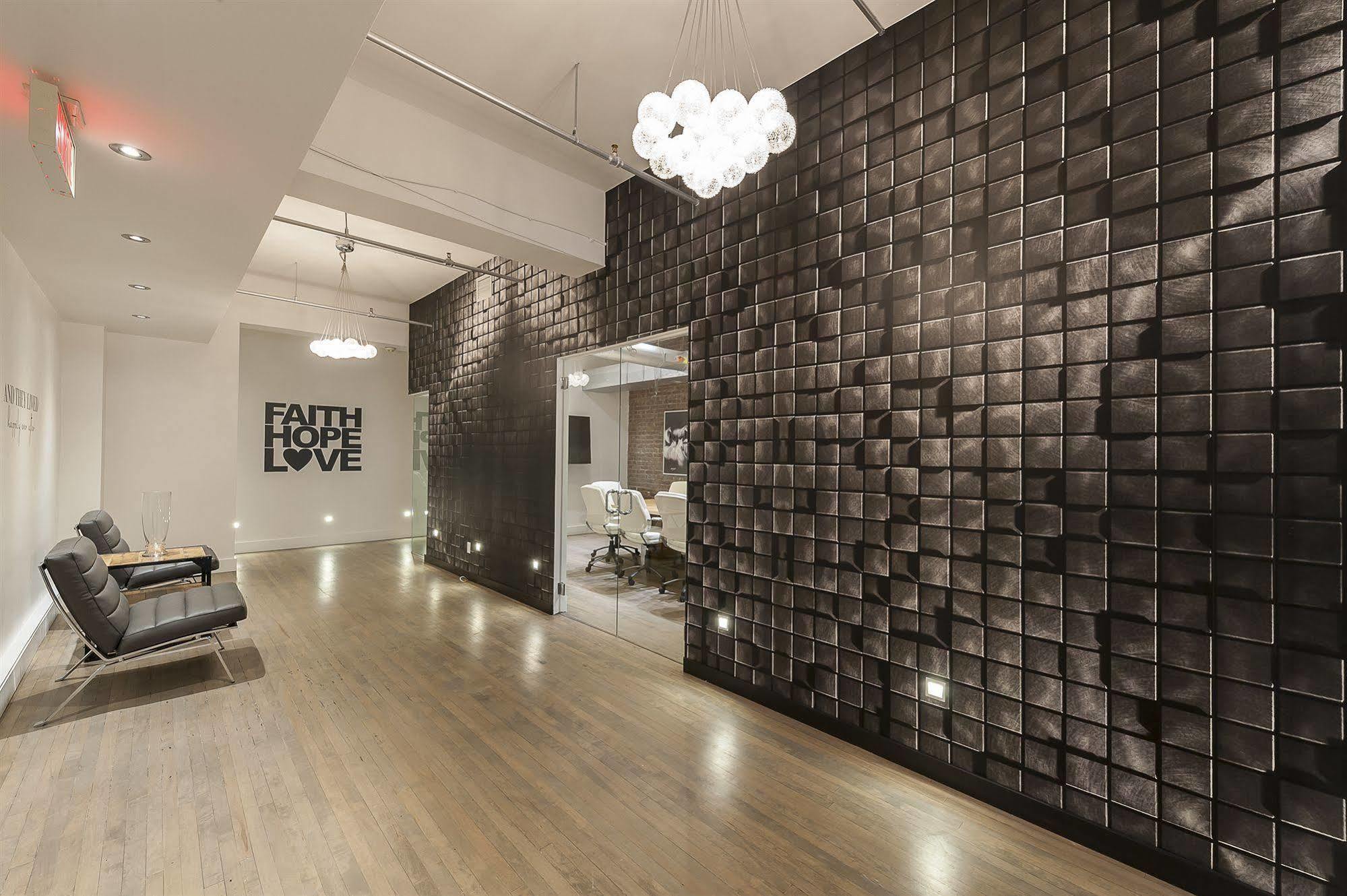 The Executive Loft At The Holland Hotel Montreal Exterior photo
